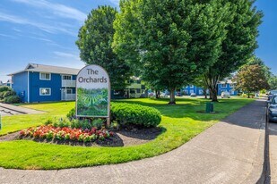 Orchards Apartments in Canby, OR - Building Photo
