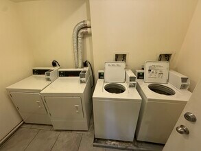 25 Court St, Unit 2 in Binghamton, NY - Foto de edificio - Building Photo