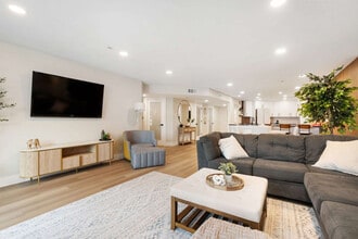 2414 Front St in San Diego, CA - Building Photo - Building Photo