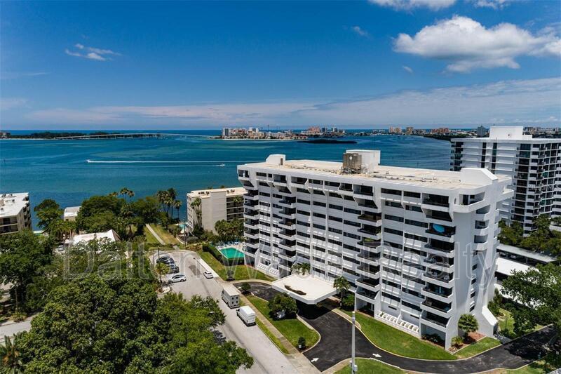 30 Turner St in Clearwater, FL - Foto de edificio