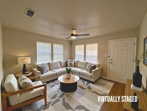 1810 N Gray St in Killeen, TX - Building Photo - Building Photo