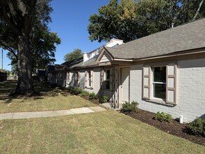 940 N Hollywood St in Memphis, TN - Building Photo - Building Photo