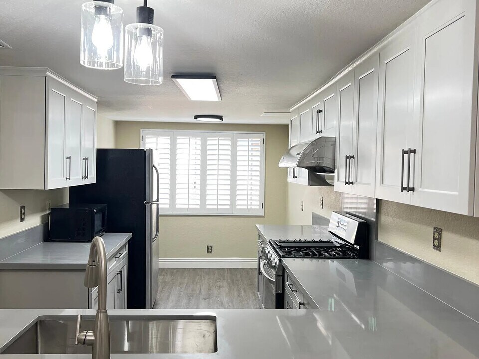 2238 Calle Jalapa in West Covina, CA - Building Photo