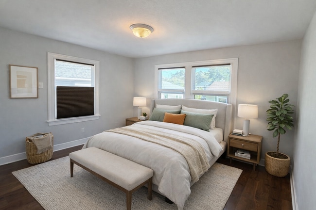 620 15th St N, Unit UpperUnit in St. Petersburg, FL - Foto de edificio - Building Photo