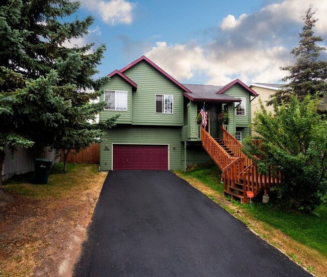 property at 12105 Woodchase Cir