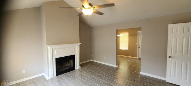293 Stony Brook Cir in Jackson, GA - Building Photo - Building Photo