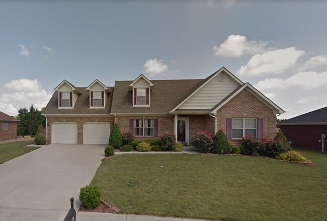 110 General Nelson Dr in Richmond, KY - Building Photo - Building Photo