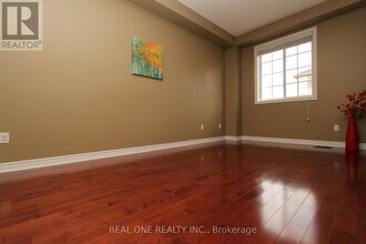 19 Browview Dr in Hamilton, ON - Building Photo - Building Photo