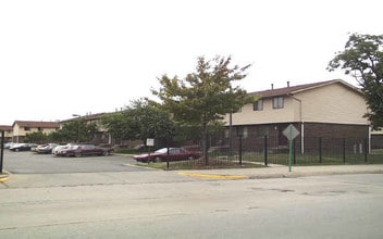 Forest Park Apartments in Detroit, MI - Building Photo - Building Photo