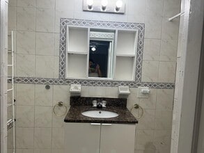 100 NW 56th Ct in Miami, FL - Building Photo - Building Photo