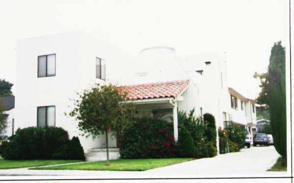 478-480 482 Arcade Dr in Ventura, CA - Foto de edificio - Building Photo