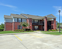 Livingston Oaks Apartments in Birmingham, AL - Foto de edificio - Building Photo