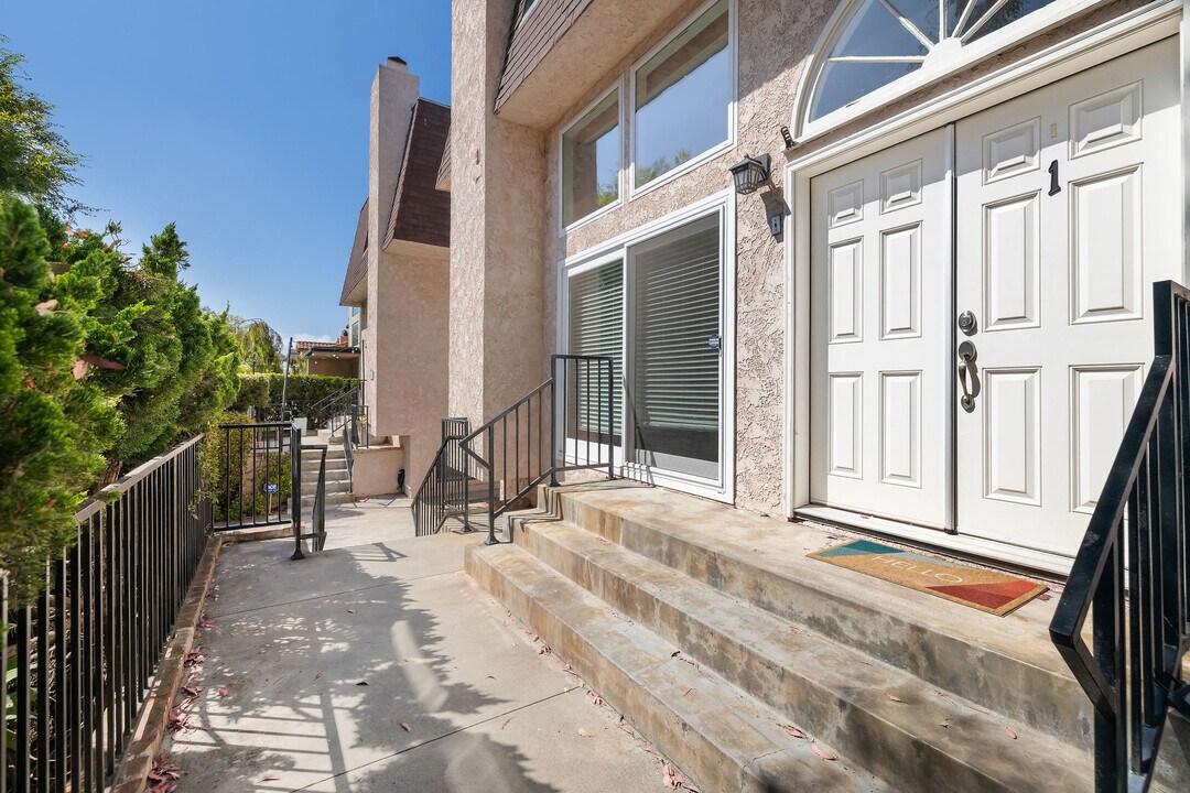 312 N Francisca Ave, Unit 1 in Redondo Beach, CA - Foto de edificio