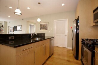 83 Monroe St in Hoboken, NJ - Building Photo - Building Photo