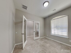 11238 Burning Tree Dr in Montgomery, TX - Building Photo - Building Photo