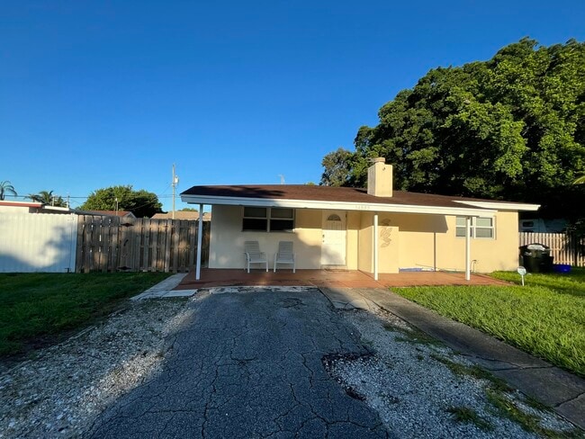 14885 Whatley Rd in Delray Beach, FL - Building Photo - Building Photo