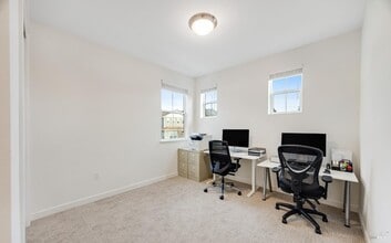 1747 Linden Ln in Santa Rosa, CA - Building Photo - Building Photo