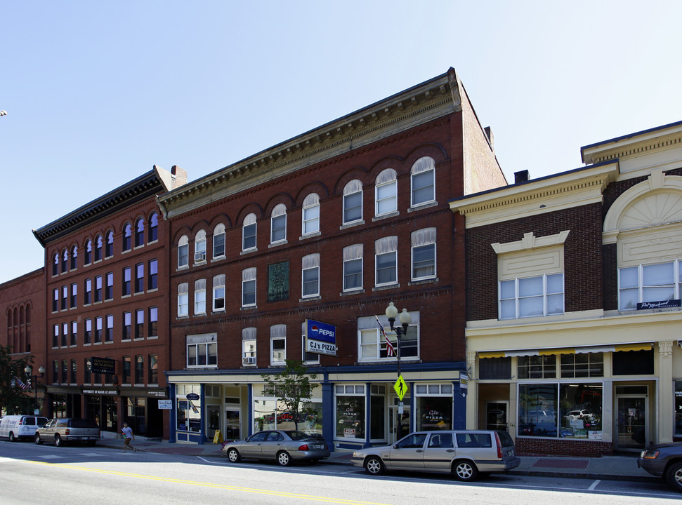 333-339 Water St in Augusta, ME - Building Photo