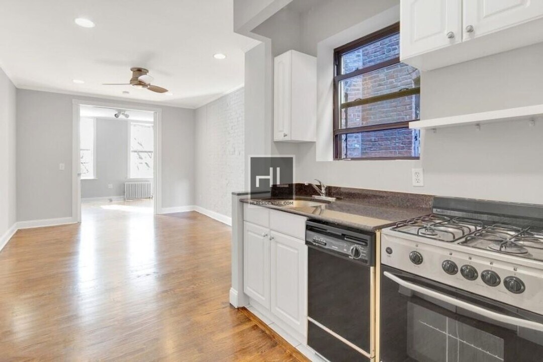 BARROW ST., Unit 4B in New York, NY - Foto de edificio