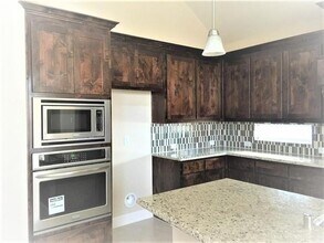 2560 Valley Glen Dr in Little Elm, TX - Building Photo - Building Photo