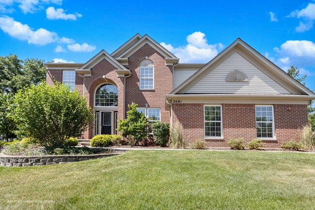 2681 Connolly Ln in West Dundee, IL - Building Photo - Building Photo