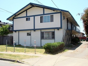 27051 Belvedere Ct in Hayward, CA - Building Photo - Primary Photo