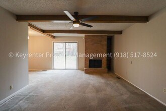 6125 S Troost Ave in Tulsa, OK - Building Photo - Building Photo