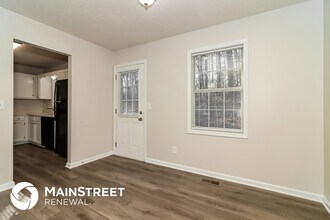 211 Hampton Dr, Unit 2 bed studio in Dallas, GA - Foto de edificio - Building Photo