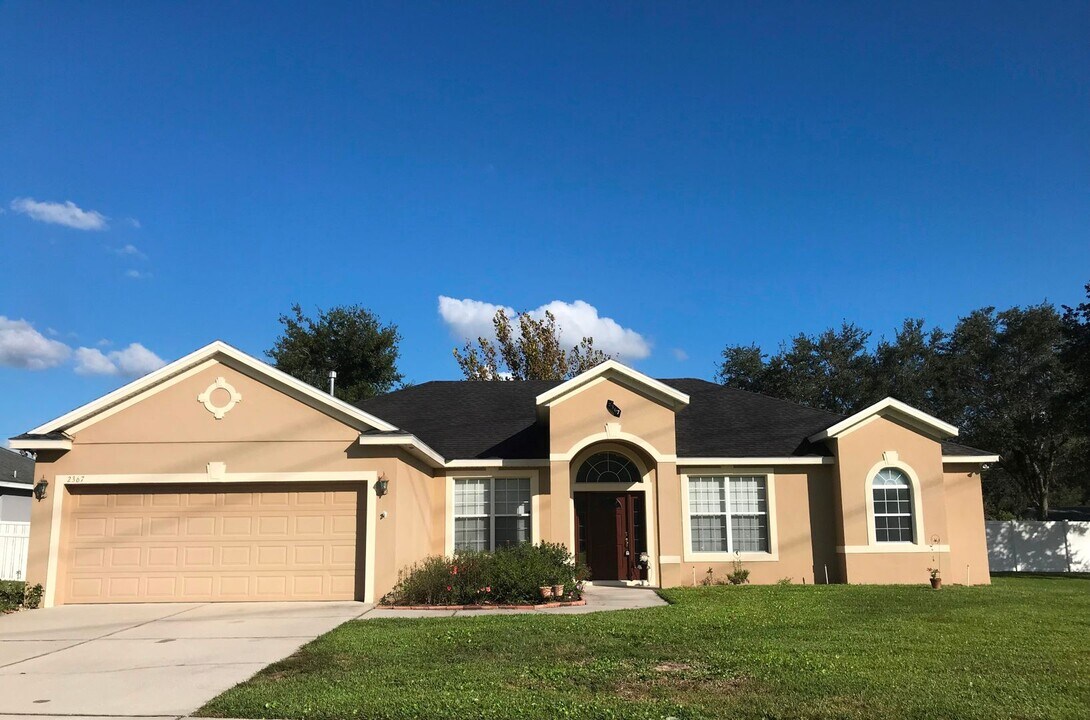 2367 Winding Cove in Oviedo, FL - Building Photo