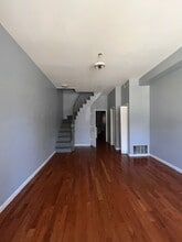62 Van Reypen St in Jersey City, NJ - Foto de edificio - Building Photo