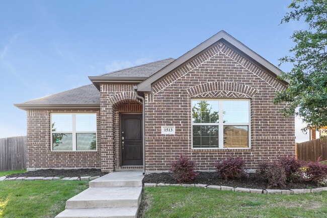 property at 1513 Applegate Way