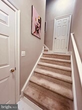 46375 Pryor Square in Cascades, VA - Building Photo - Building Photo