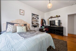 866 E 5th St in Boston, MA - Building Photo - Building Photo