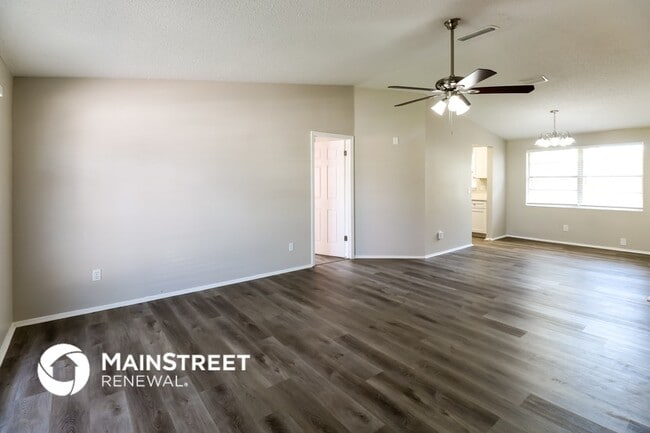 9201 Balfern Ct in Tampa, FL - Foto de edificio - Building Photo