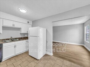2000 Chateau Dr in Harrisonville, MO - Building Photo - Building Photo