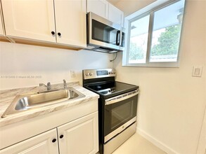 1841 NW 55th St in Miami, FL - Building Photo - Building Photo