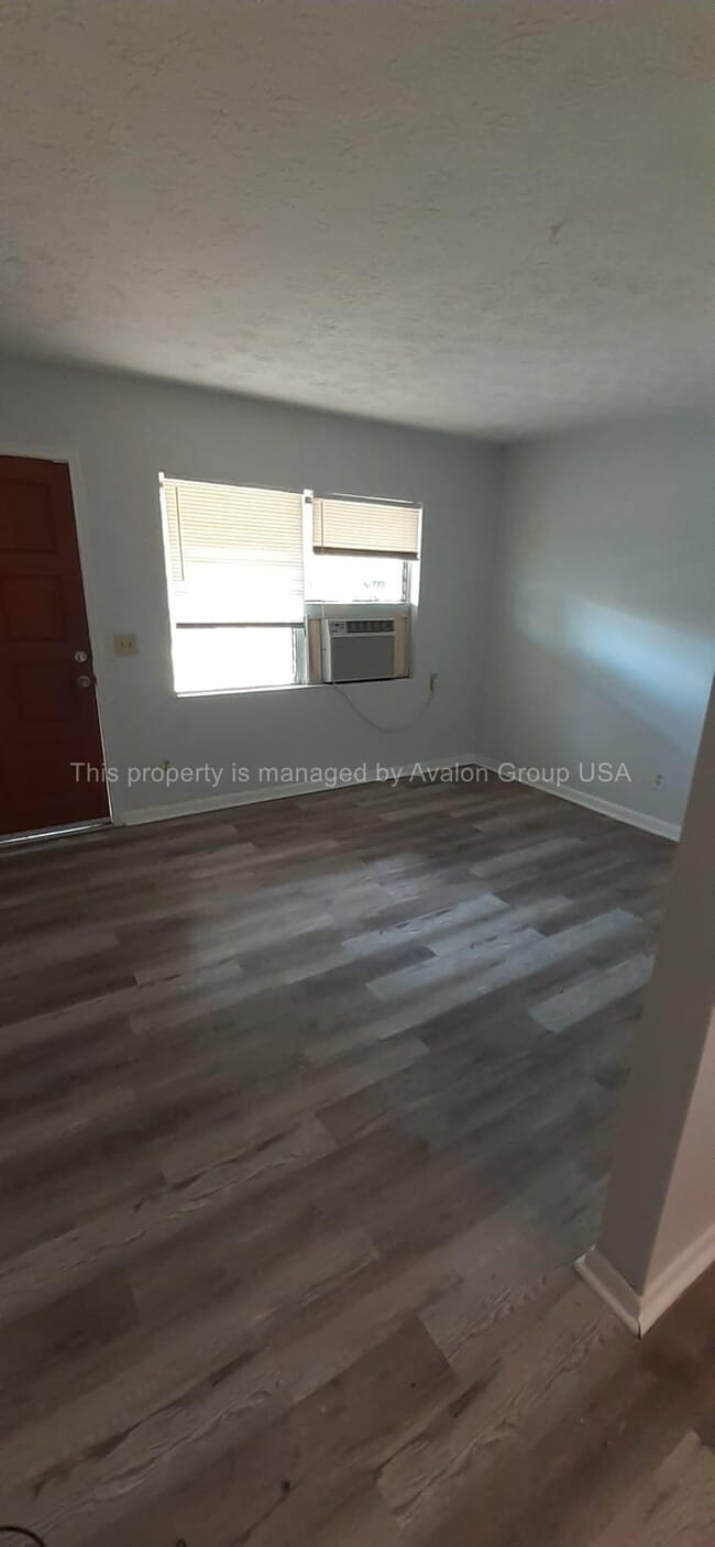 1131 Lake Shore Blvd, Unit 1131 in Jacksonville, FL - Foto de edificio - Building Photo