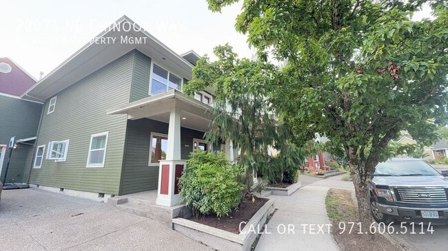 22071 NE Chinook Way in Fairview, OR - Building Photo - Building Photo