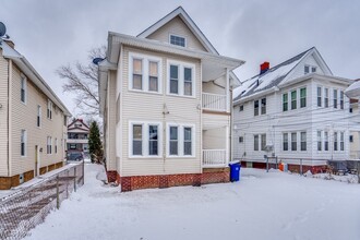 10806 Almira Ave in Cleveland, OH - Building Photo - Building Photo