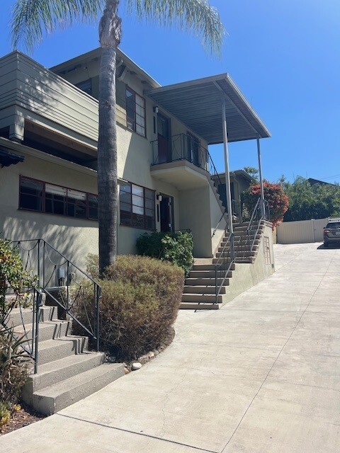 1014 1/2 Hyperion Ave, Unit 1014 12 Hyperion Ave. in Los Angeles, CA - Building Photo - Building Photo