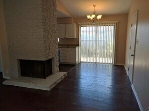 12317 Willow Wild Dr in Austin, TX - Building Photo - Building Photo