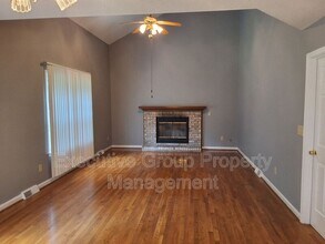 1925 Lakewood Dr in Elizabethtown, KY - Building Photo - Building Photo