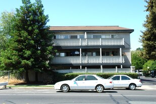 The Redwoods Apartamentos