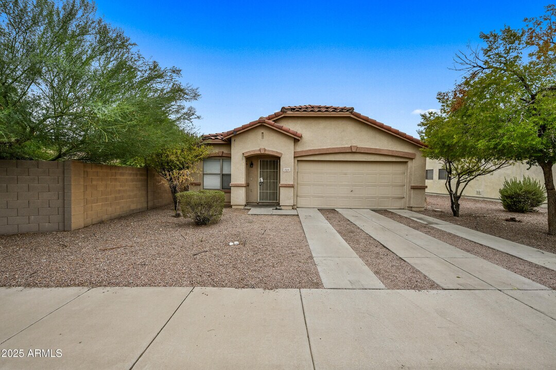 225 E Gwen St in Phoenix, AZ - Building Photo