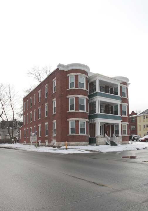 103 Bradford St in Pittsfield, MA - Building Photo