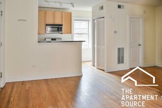 3810 N Sheffield Ave, Unit 2W in Chicago, IL - Building Photo - Building Photo