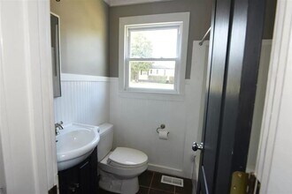 10 N Acres Dr in Greenville, SC - Building Photo - Building Photo