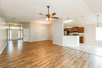 1525 Harvest Cove Dr in Middleburg, FL - Building Photo - Building Photo
