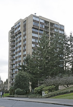 Kingsbury in Burnaby, BC - Building Photo - Building Photo