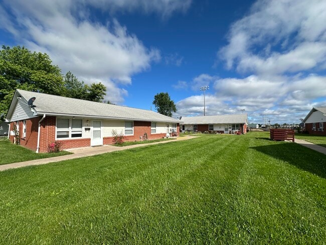 Monroe City Senior Housing 62+